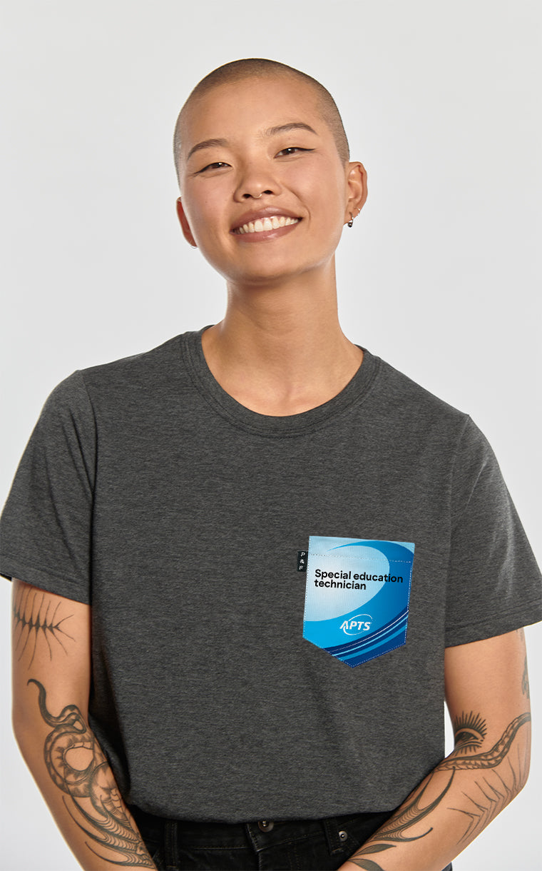 T-shirt coupe Boyfriend à poche APTS - Special education technician