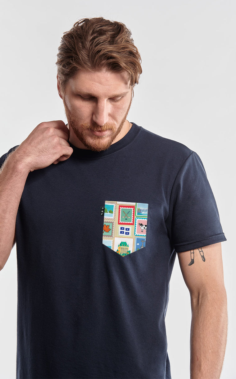 T-shirt à poche Timbres