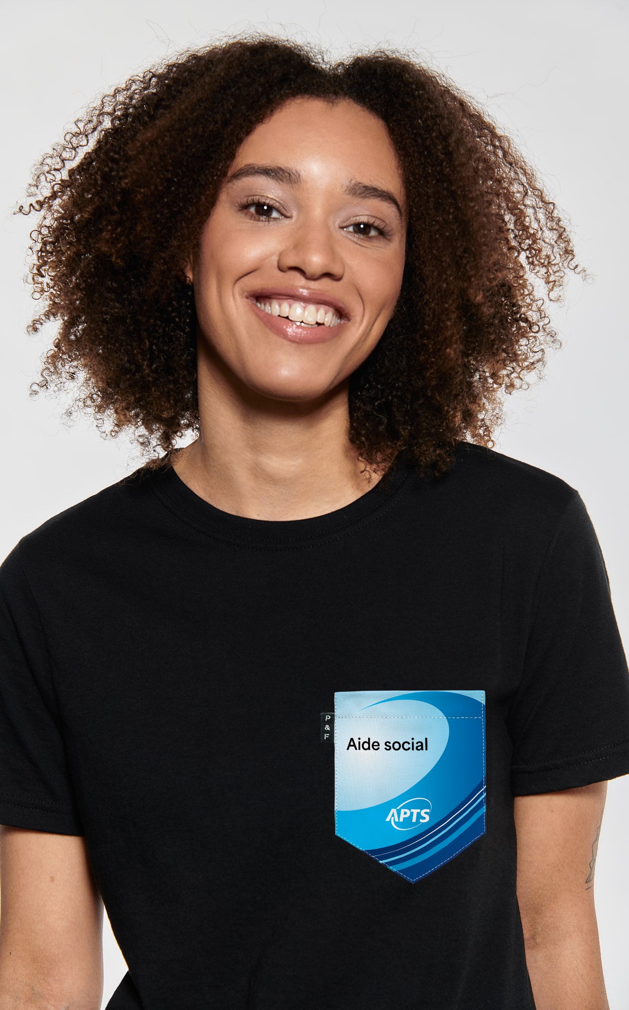 T-shirt coupe Boyfriend à poche APTS - Aide social