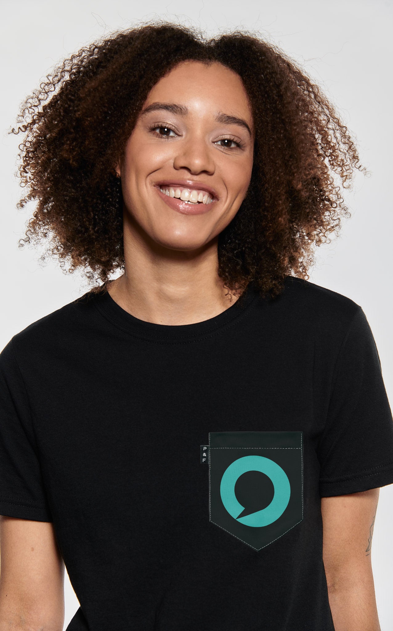 T-shirt coupe Boyfriend à poche Choisir avec soin