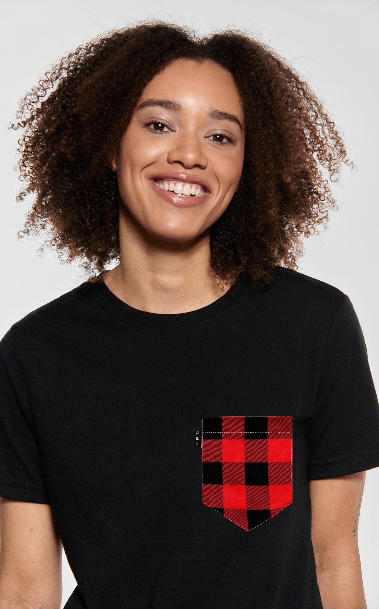 T-shirt coupe Boyfriend à poche pour femme avec poche Carreauté kid ^