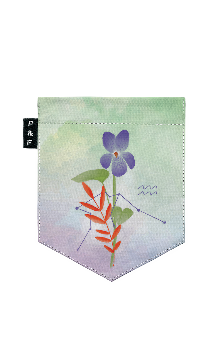 Boyfriend Fit T-Shirt with Recto-Aquarius Pocket