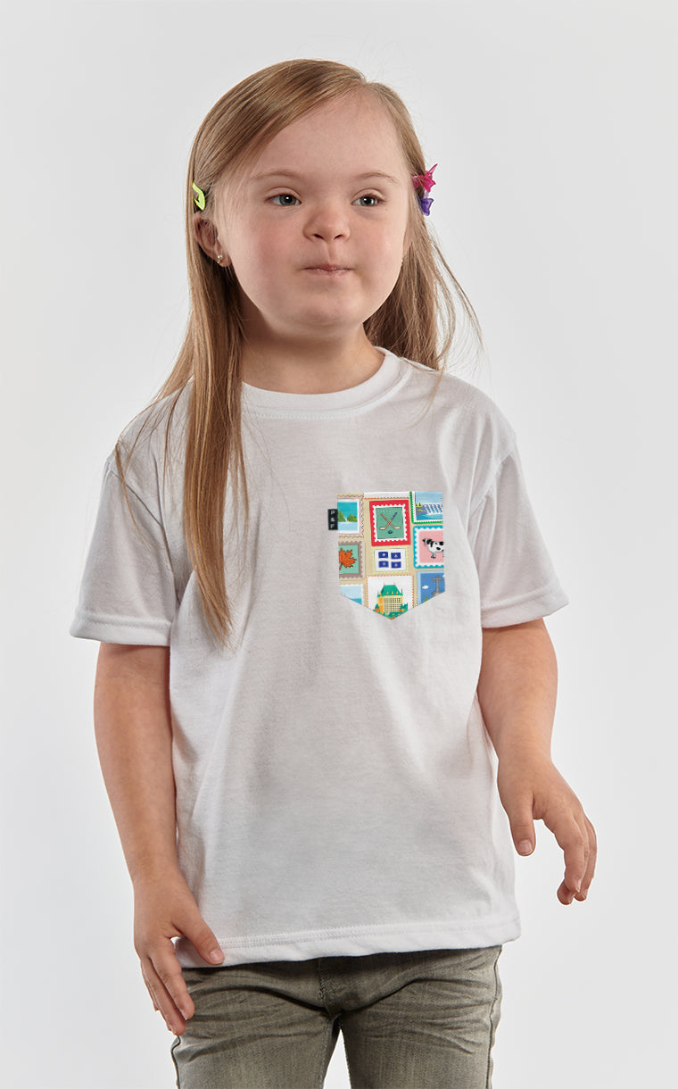 T-shirt à poche Timbres