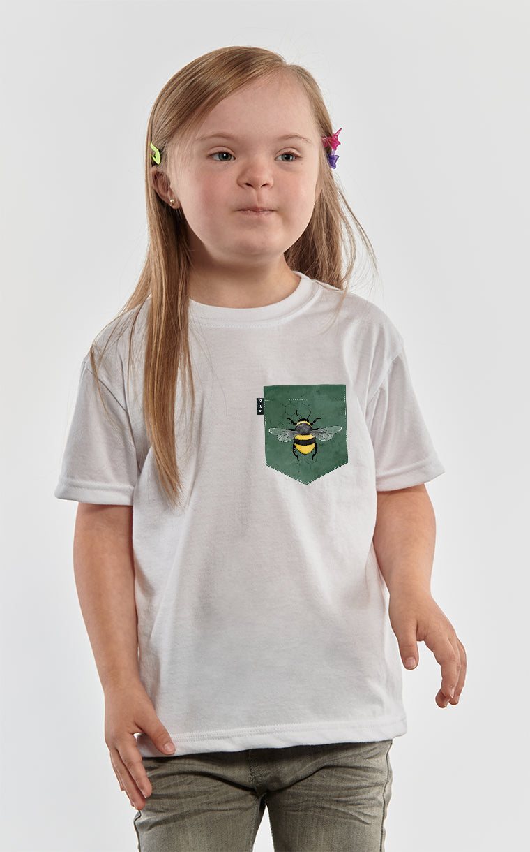 To bee or not to bee pocket t-shirt