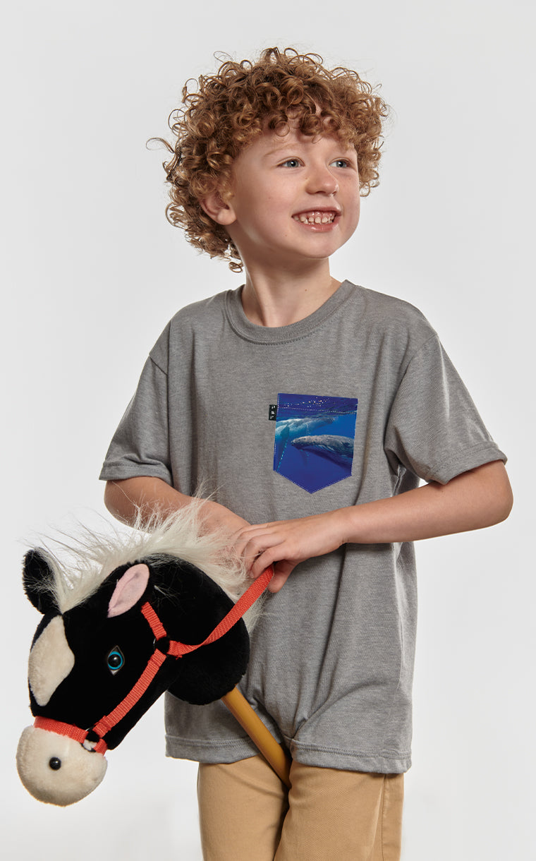 T-shirt à poche Baleine