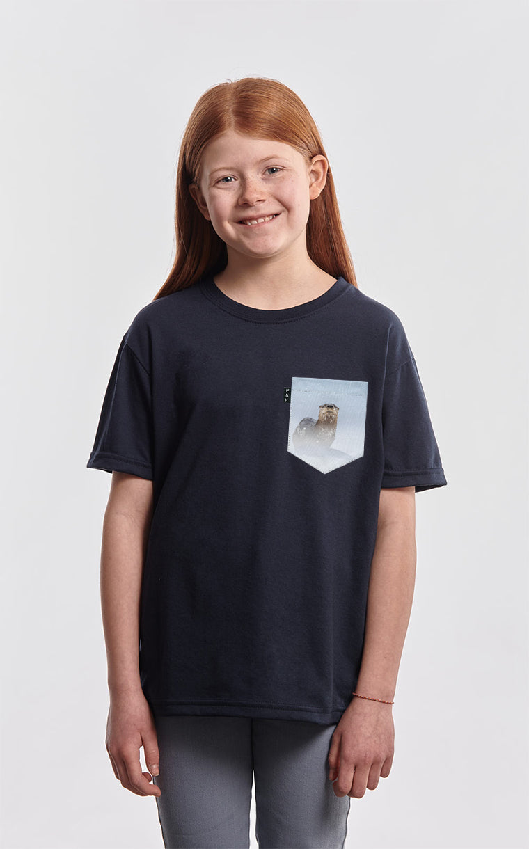 Loutre and larry adjust pocket t-shirt