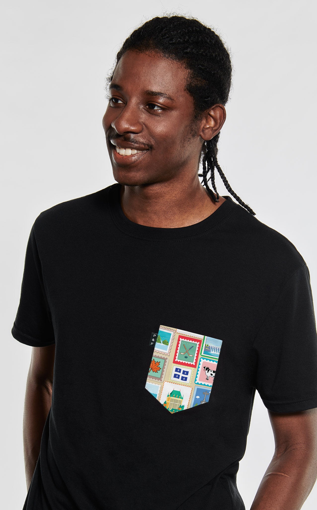 T-shirt à poche Timbres