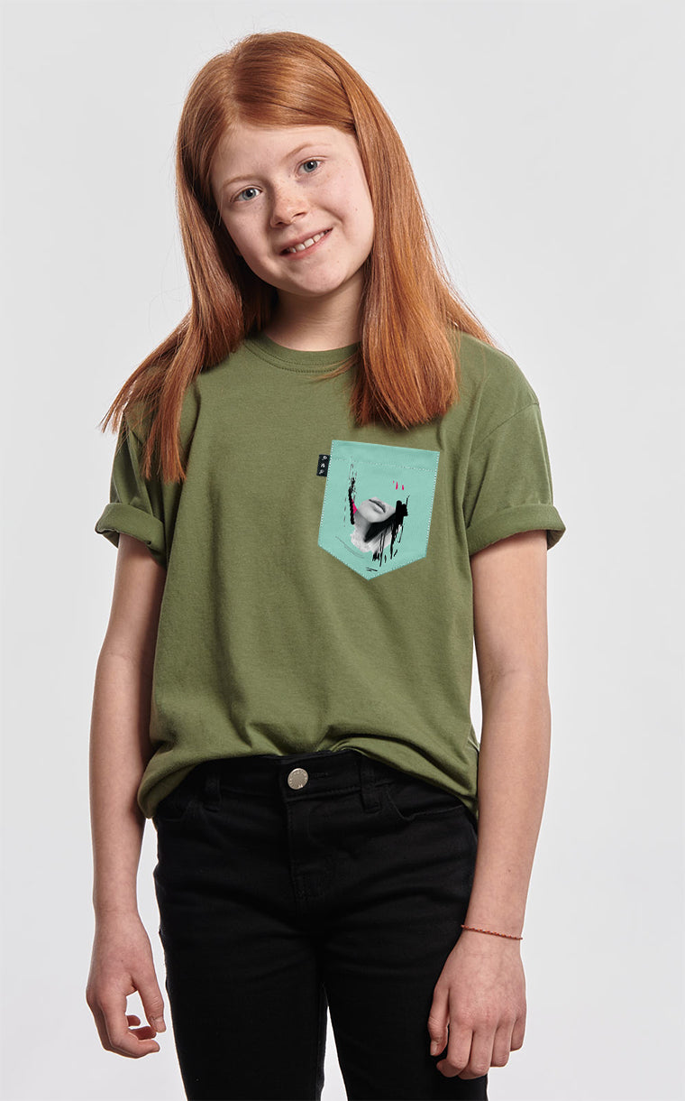 BabineAlone Gardens Pocket T-Shirt