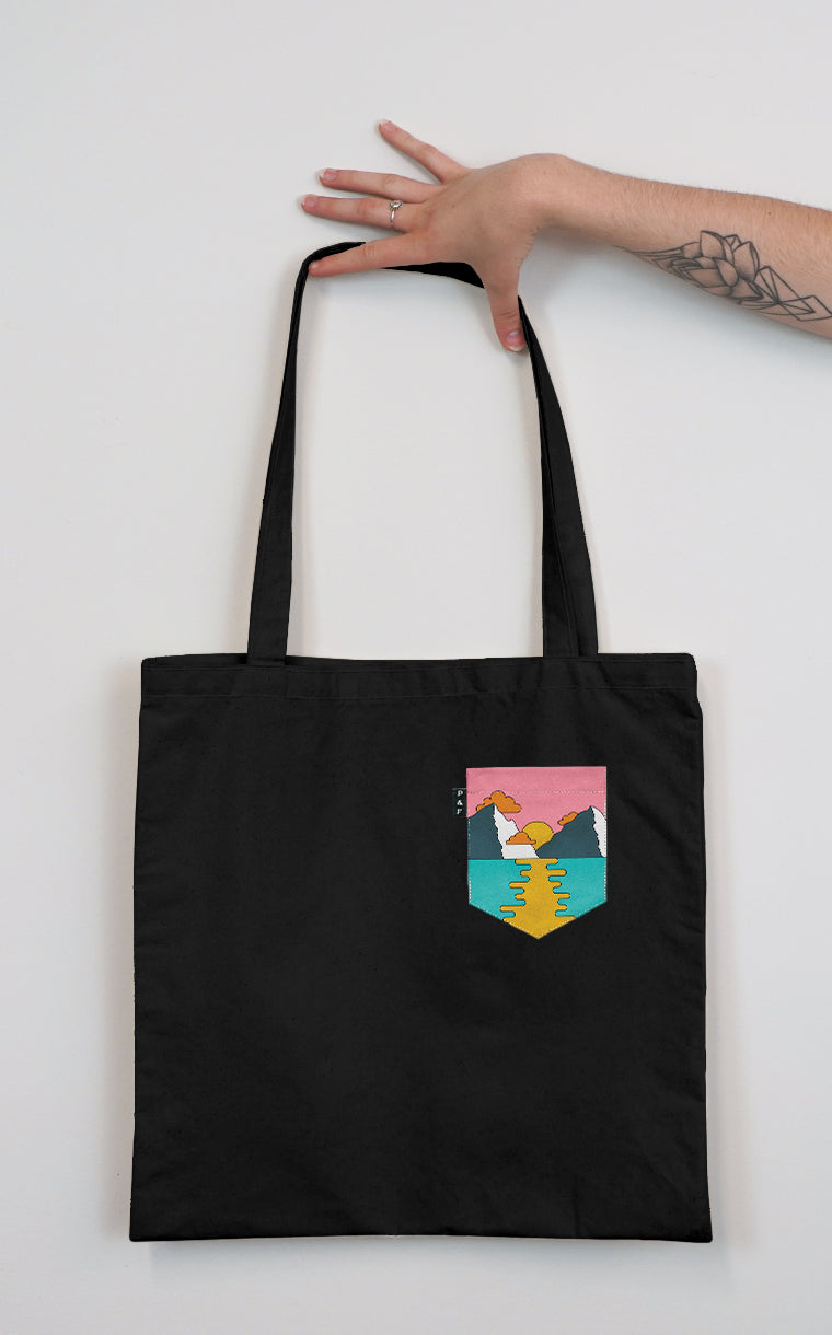 Tote Bag with pocket In the valley (oh oh)