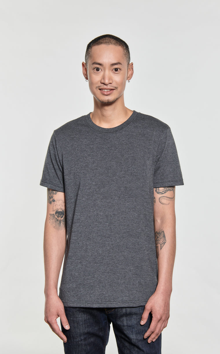 Men's T-shirt with no pocket