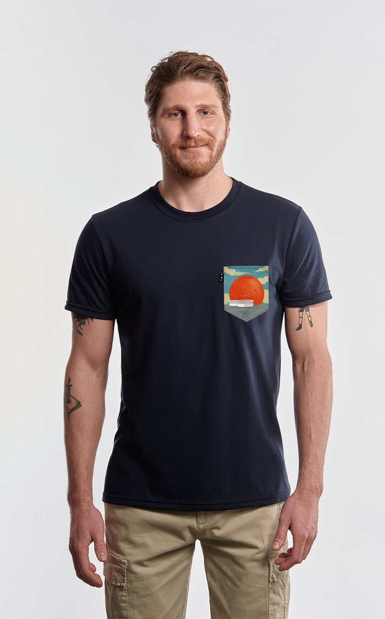 Laitgendaire Pocket T-Shirt