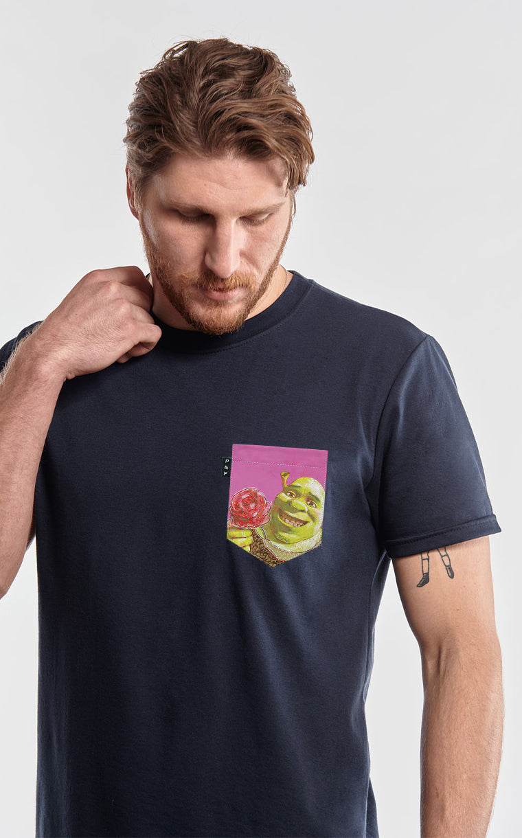 T-shirt à poche Le shrek est dans malle