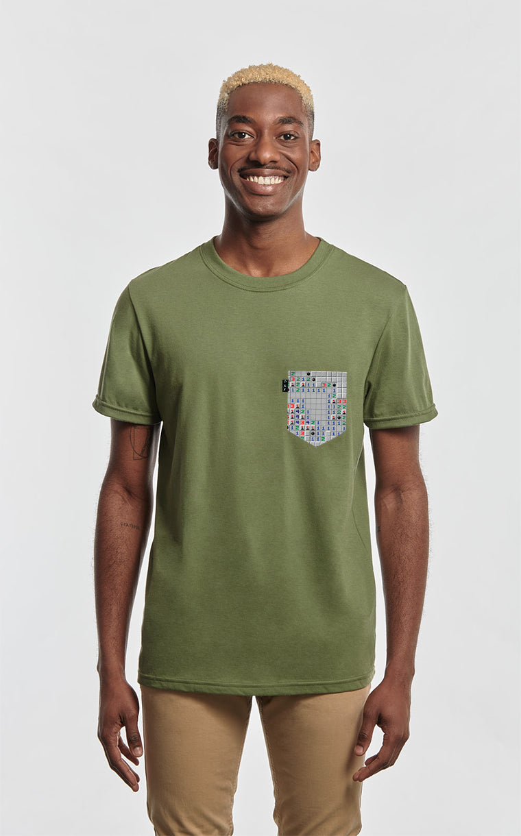 Red flags pocket t-shirt