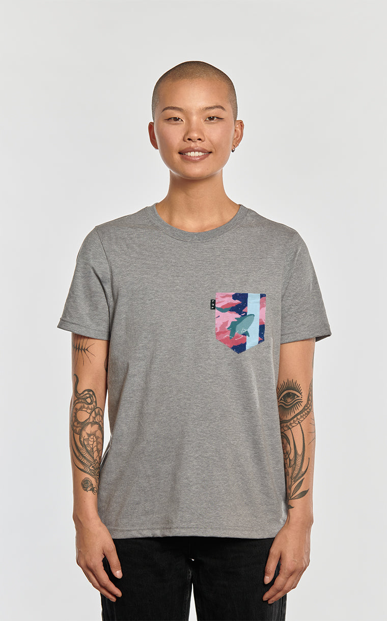 Boyfriend fit t-shirt with pocket The whale