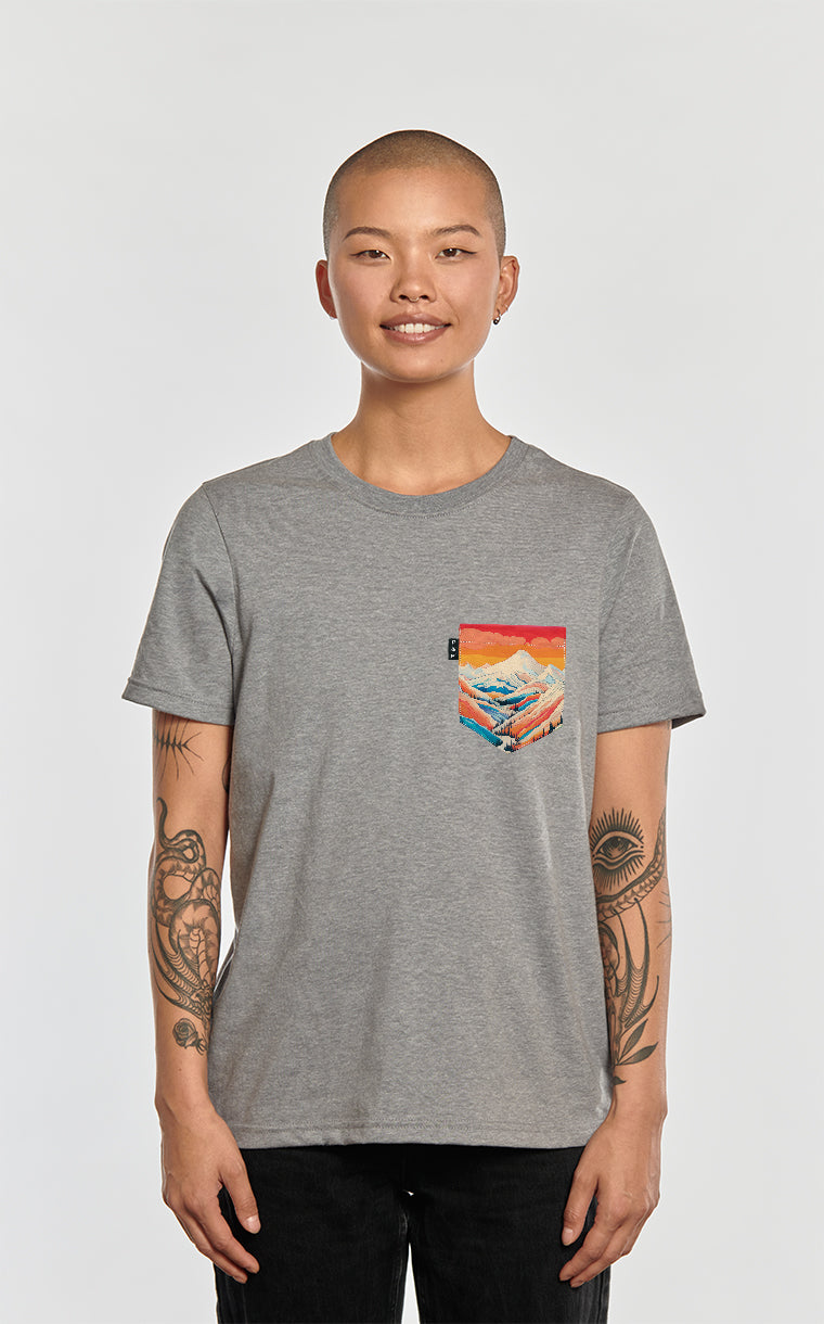 Boyfriend fit t-shirt with Sua poud pocket