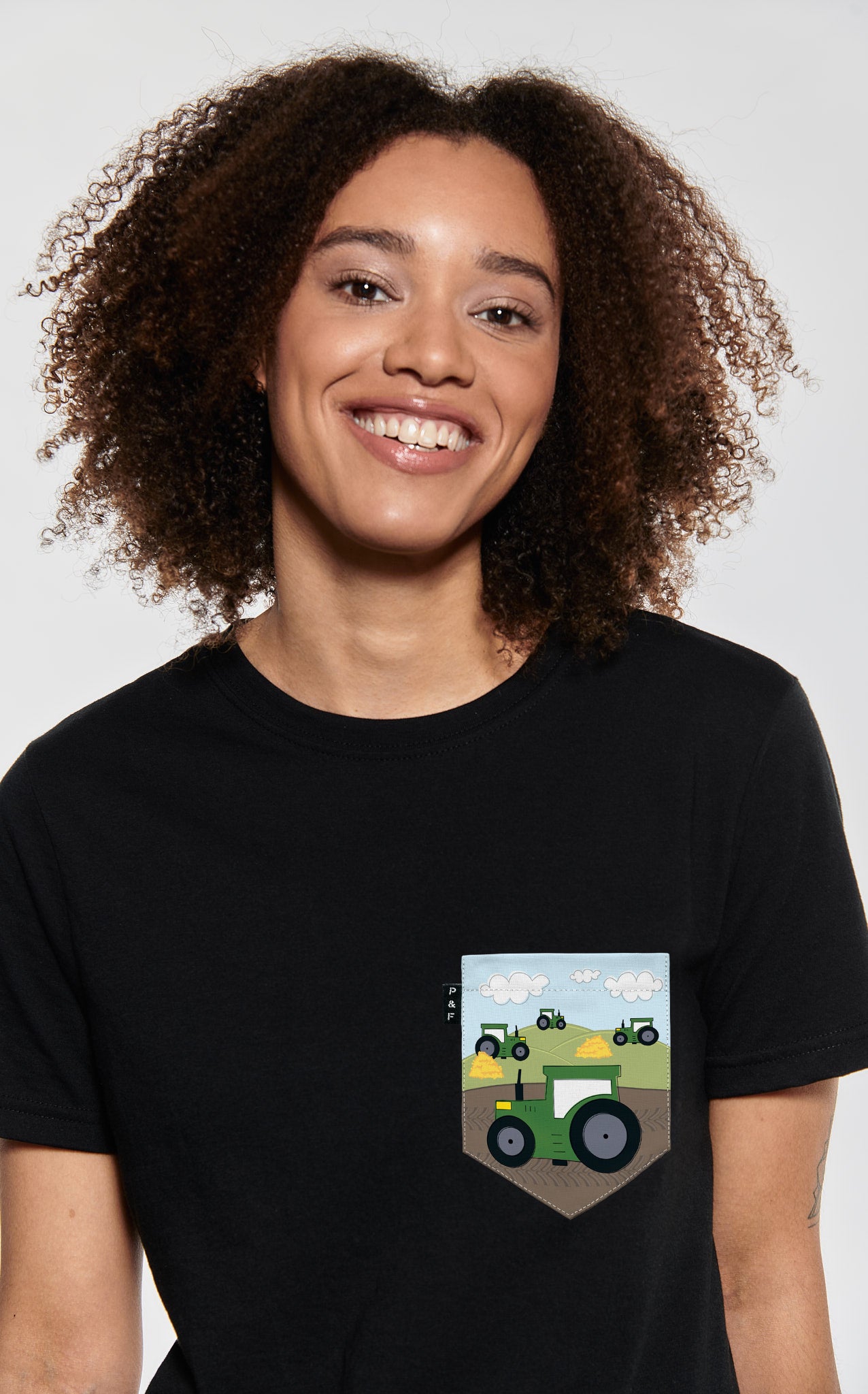 T-shirt coupe Boyfriend à poche pour femme avec poche Misteur Tracteur ^ 