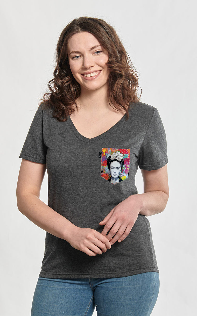 Kahlo Semi-Fitted V-Neck with Pocket