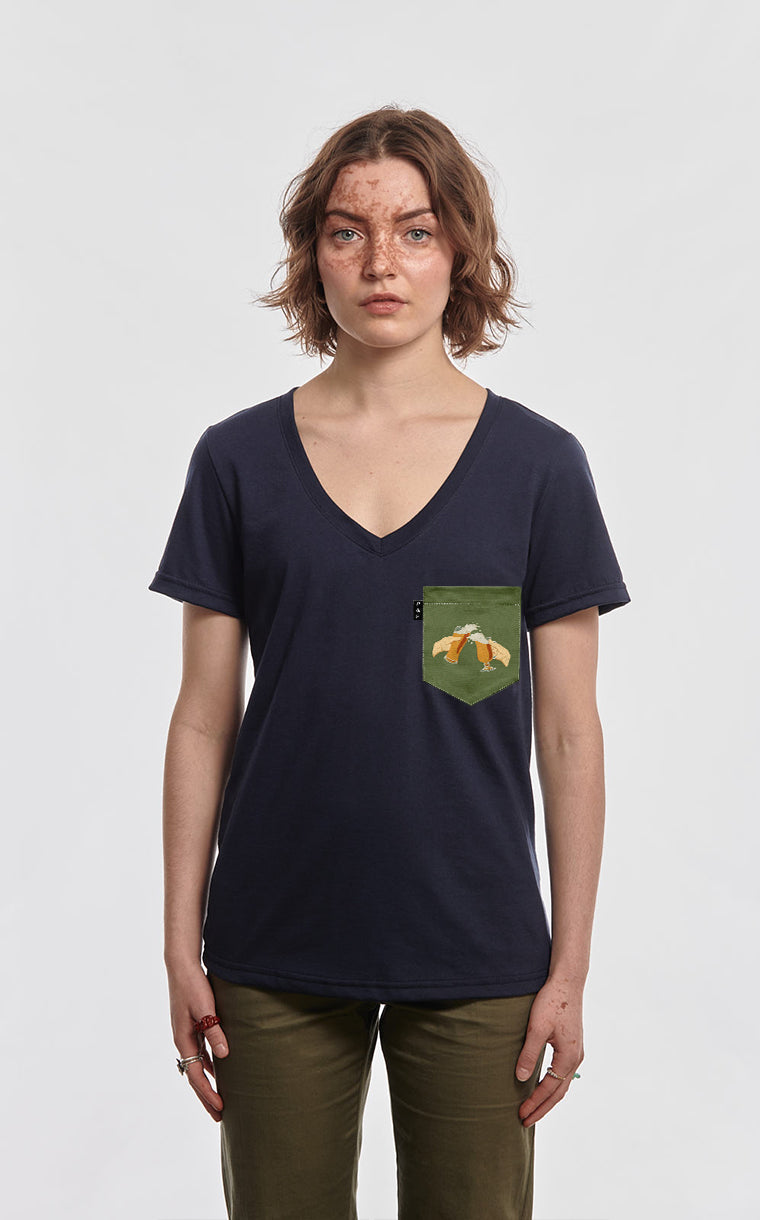 Semi-fitted V-neck with pocket Pint left