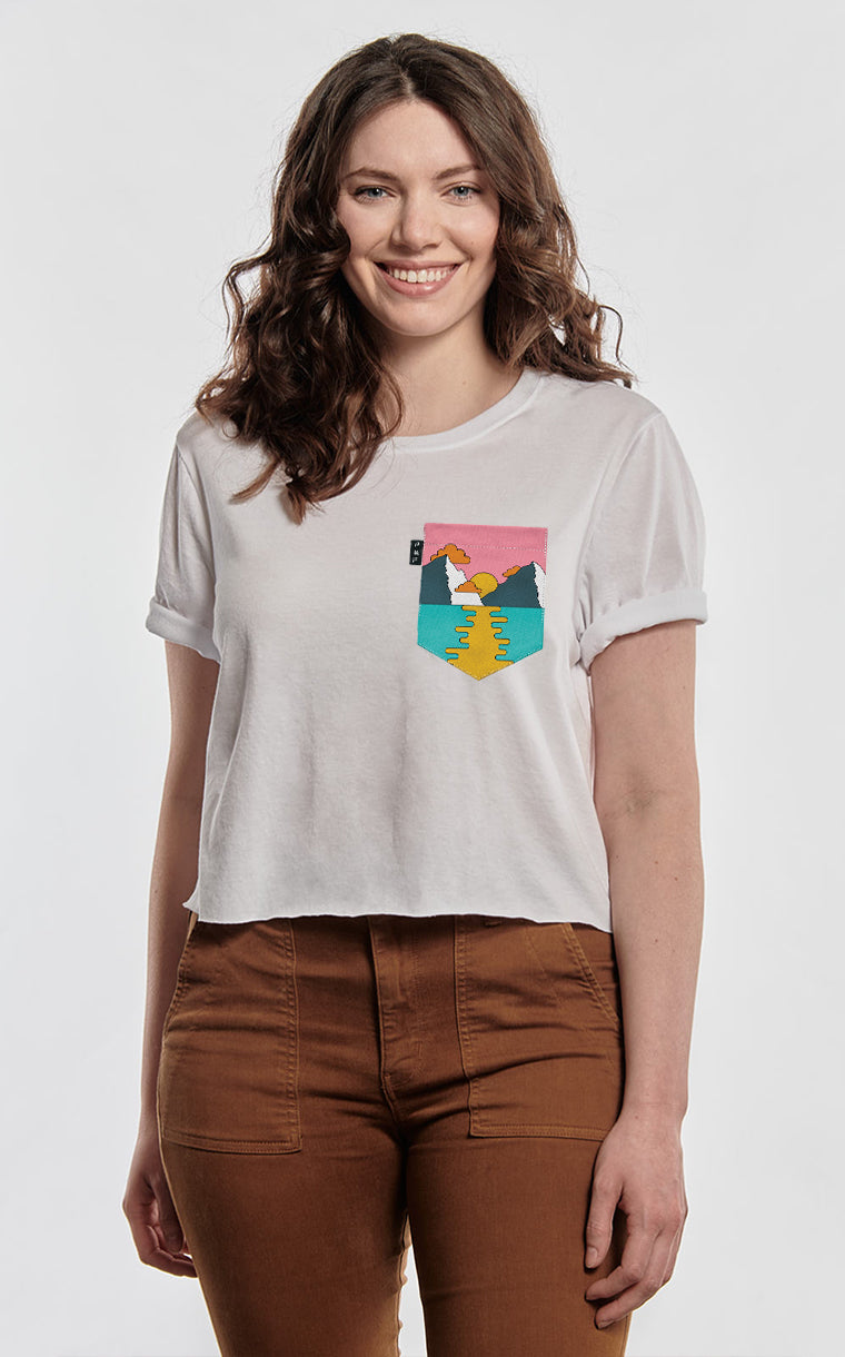 T-shirt « crop top » à poche Dans la vallée (oh oh)